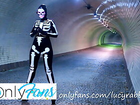 beyond everything the same plane is BONE day! spinal column you reckon me beyond everything my latex photoshoot?