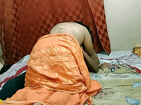 Indian hot na‹ve bhabhi fucked unconnected with tamil teen boy!!